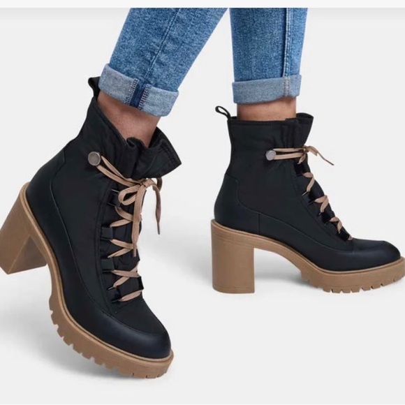 Dolce Vita | Celida Lugged Heels Lace Up Ankle Ankle Boots - Picture 1 of 11
